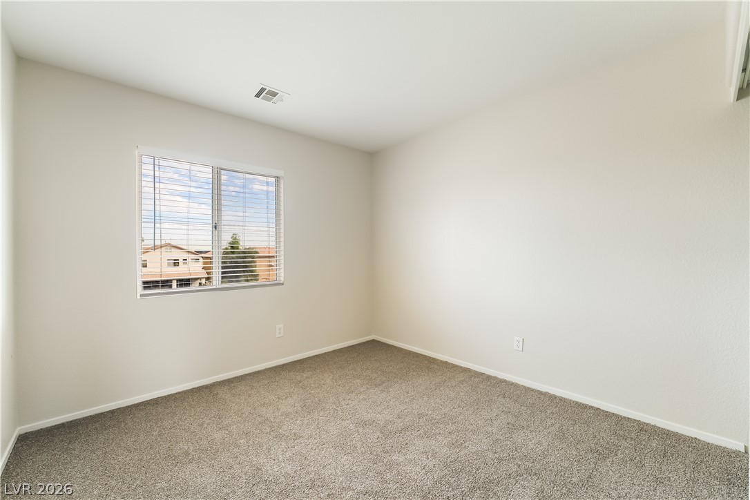 658 Emerald City Avenue Las Vegas NV 89183