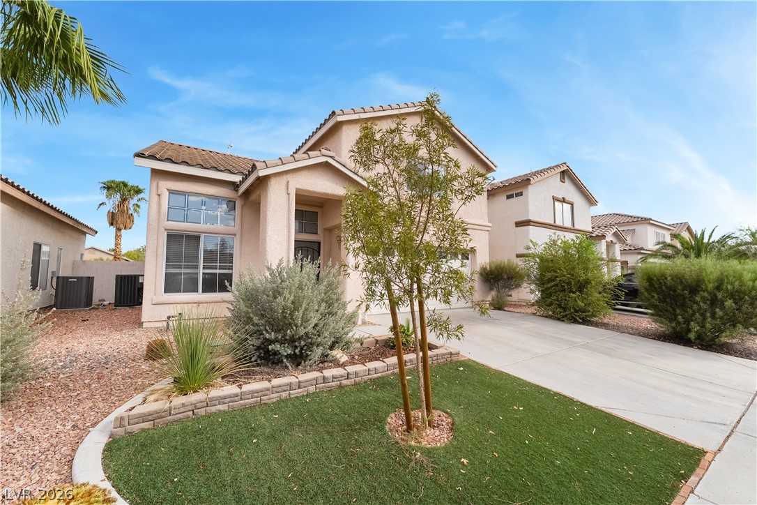 658 Emerald City Avenue Las Vegas NV 89183