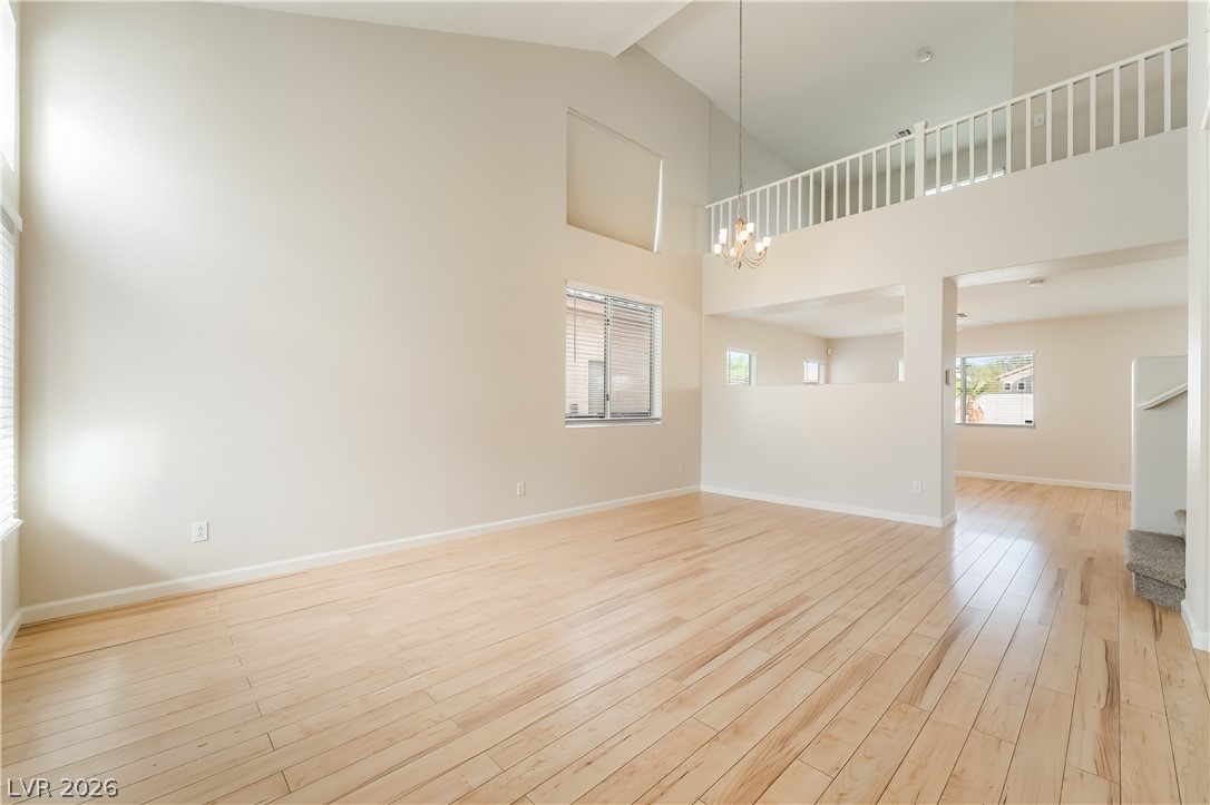 658 Emerald City Avenue Las Vegas NV 89183