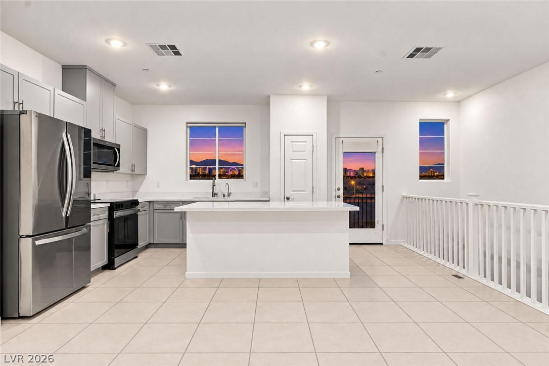 5684 Beguiling Falls Street Las Vegas NV 89148
