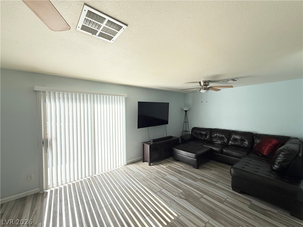 5246 Souvenir Lane Las Vegas NV 89118