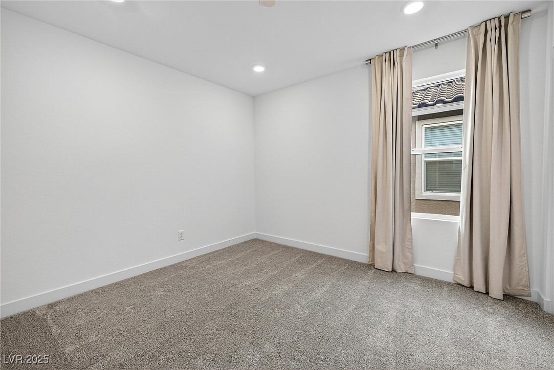 6930 Dandelion Park Avenue Las Vegas NV 89113