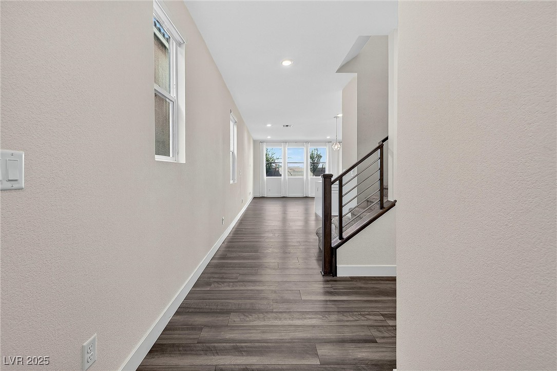 6930 Dandelion Park Avenue Las Vegas NV 89113