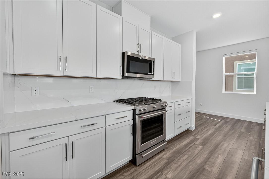 6930 Dandelion Park Avenue Las Vegas NV 89113