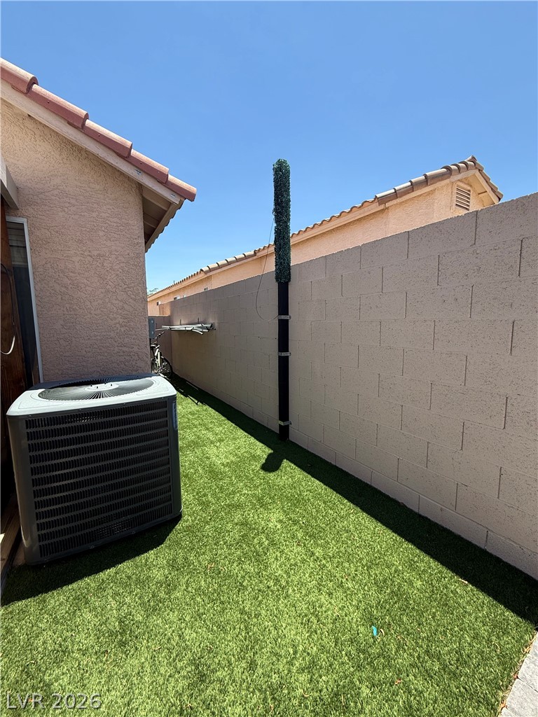 7912 Seabourn Court Las Vegas NV 89129