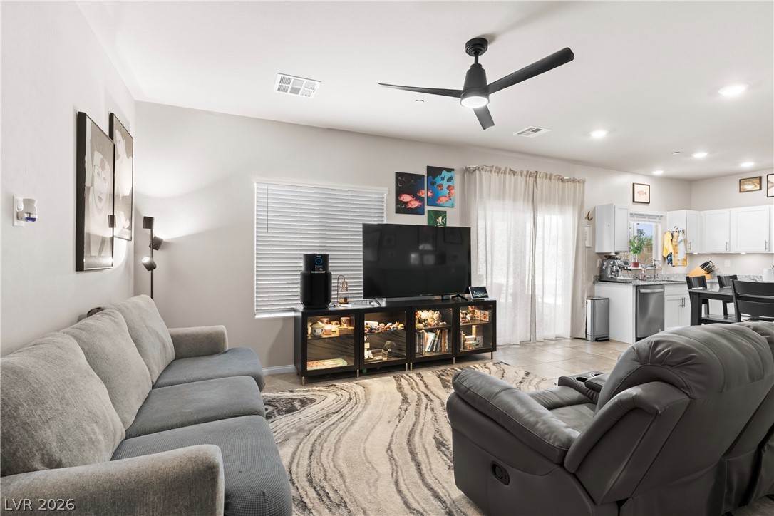 7934 Diamond Sky Avenue Las Vegas NV 89113