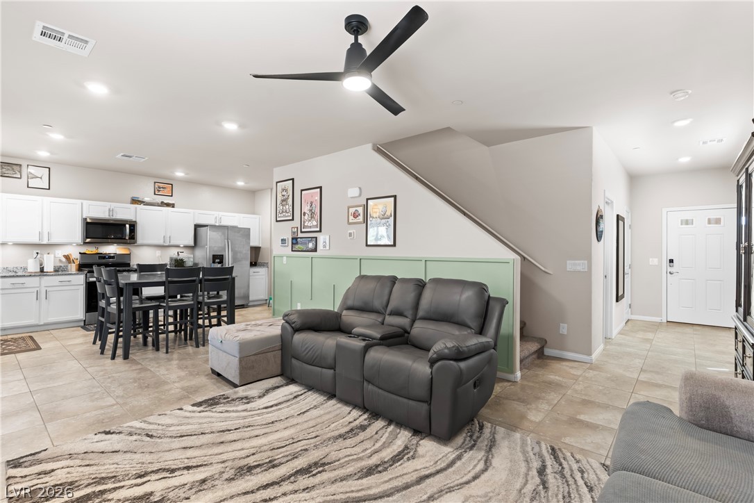7934 Diamond Sky Avenue Las Vegas NV 89113