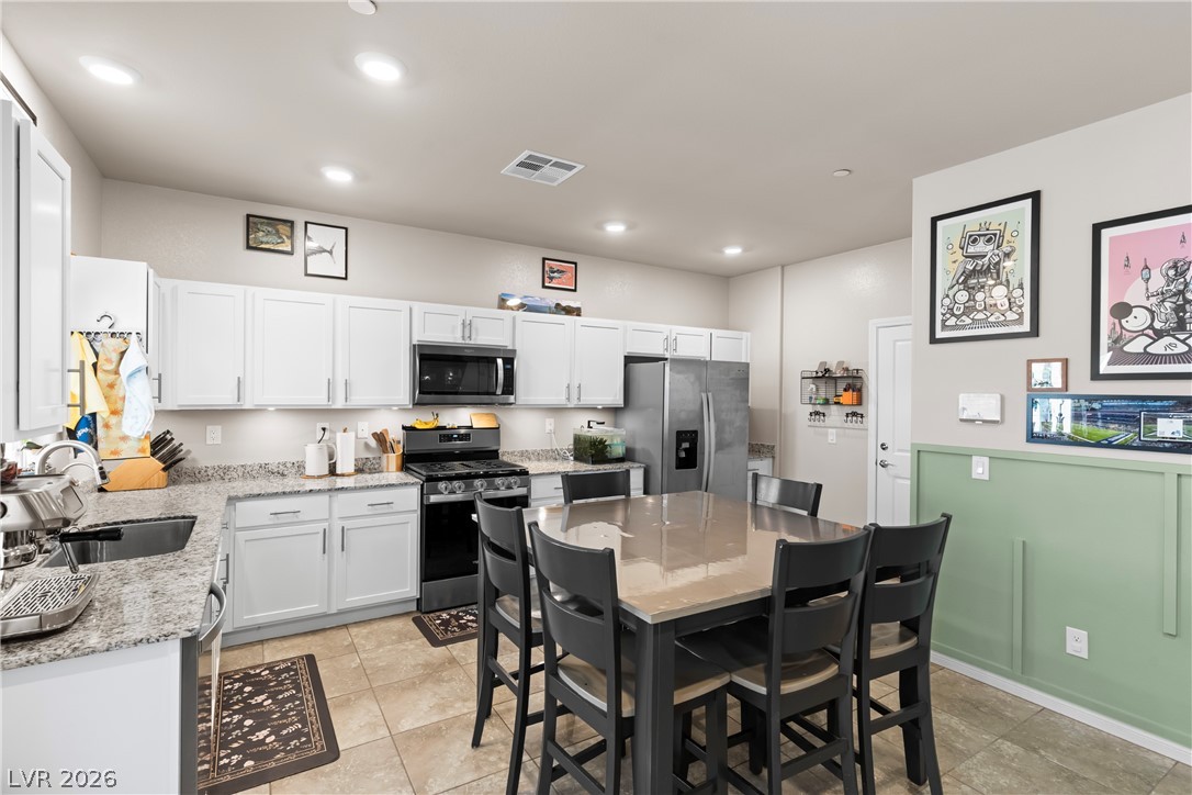 7934 Diamond Sky Avenue Las Vegas NV 89113