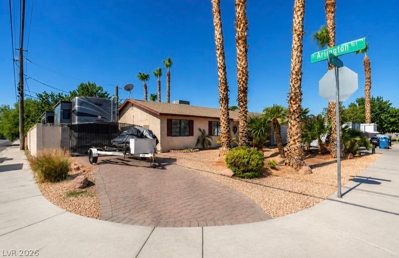4985 Arizona Avenue Las Vegas NV 89104
