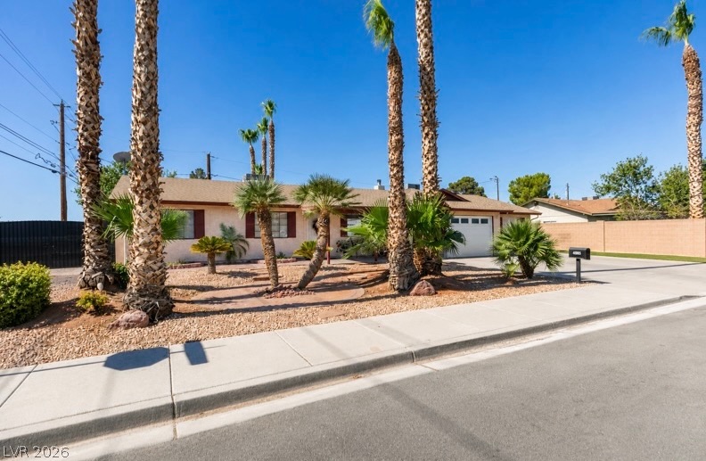 4985 Arizona Avenue Las Vegas NV 89104