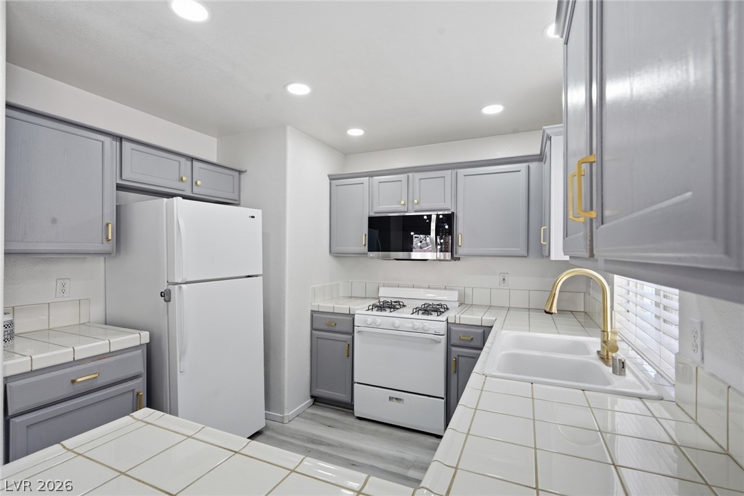 7630 Glorietta Bay Court Las Vegas NV 89139