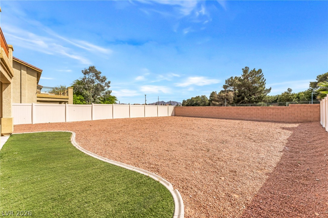 3329 Green Ice Avenue North Las Vegas NV 89081