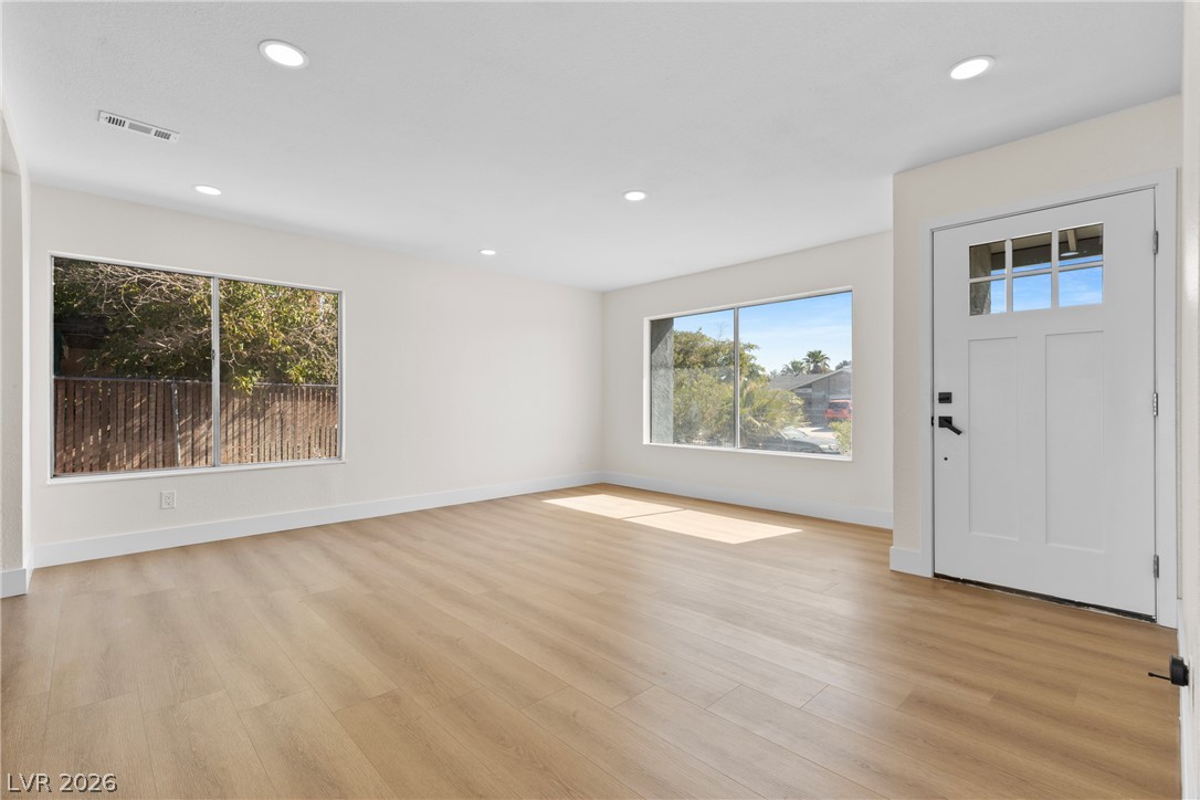 5595 Chestnut Street Las Vegas NV 89119