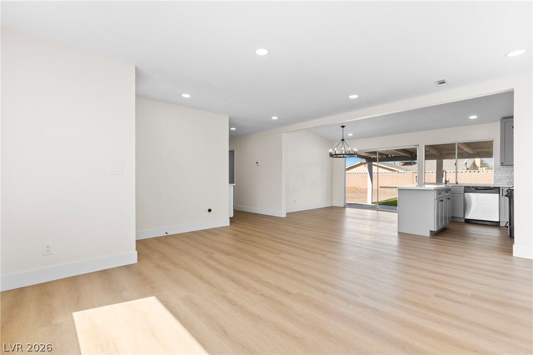 5595 Chestnut Street Las Vegas NV 89119