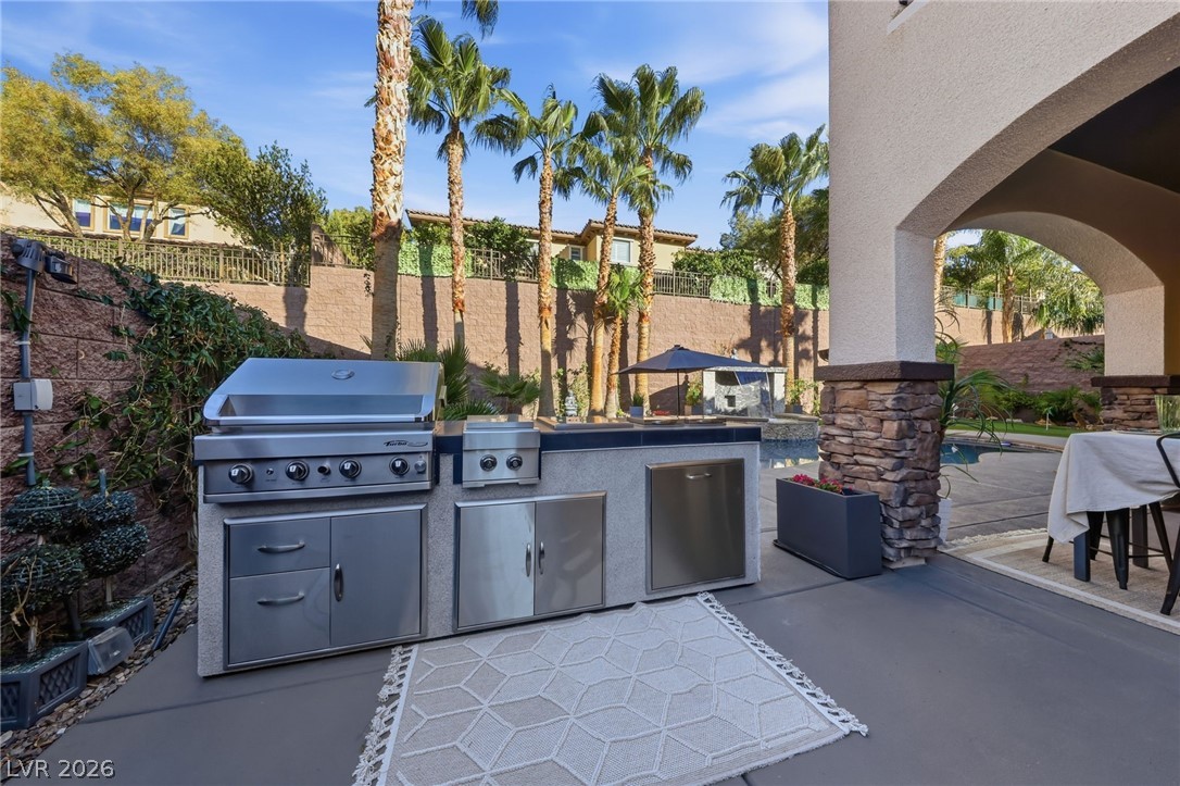 2732 Marie Antoinette Street Henderson NV 89044