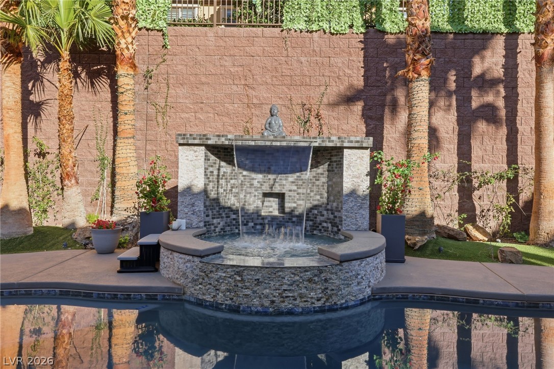 2732 Marie Antoinette Street Henderson NV 89044