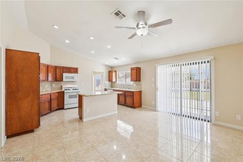 3305 Palmdesert Way Las Vegas NV 89120