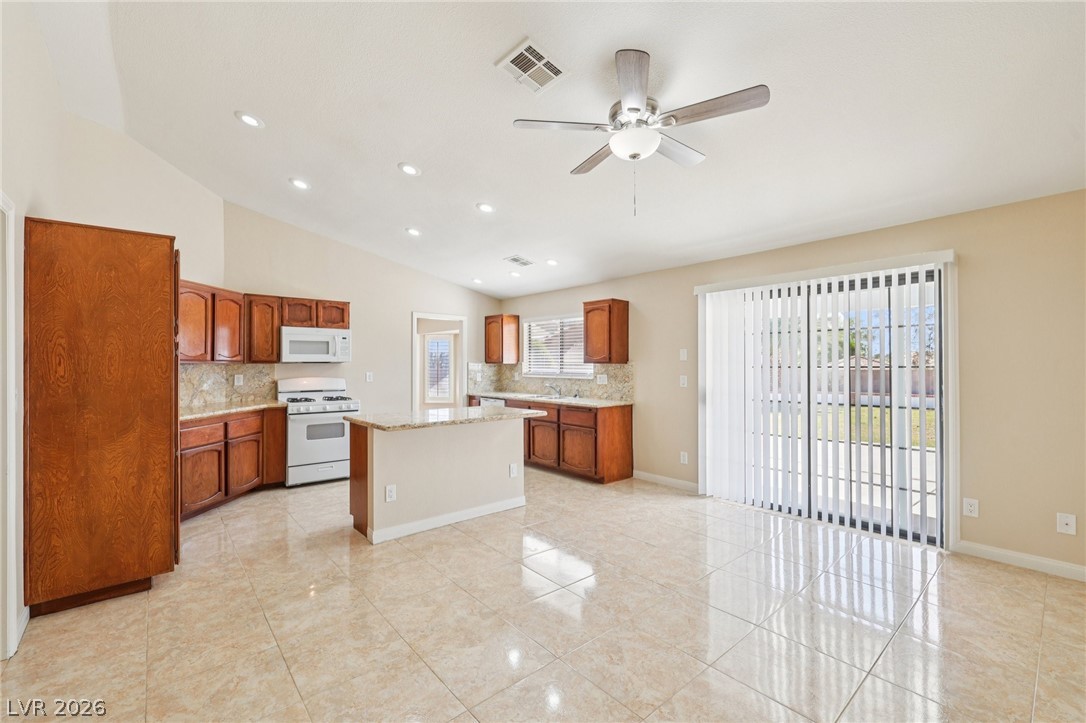 3305 Palmdesert Way Las Vegas NV 89120