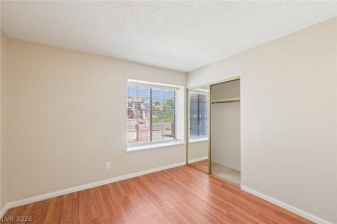 3305 Palmdesert Way Las Vegas NV 89120