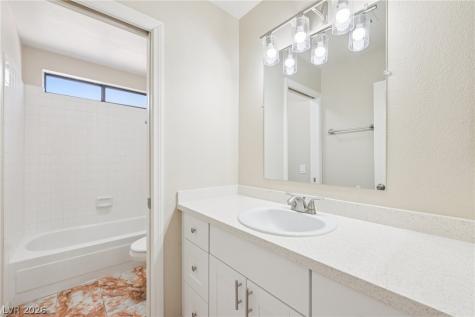 3305 Palmdesert Way Las Vegas NV 89120