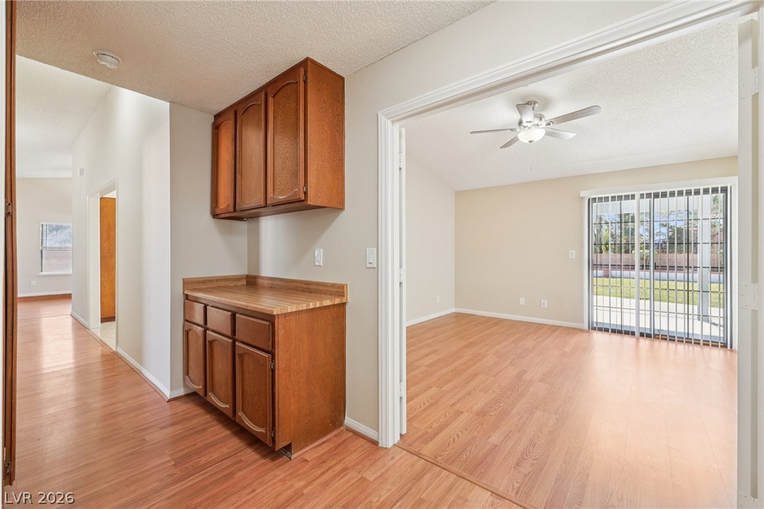 3305 Palmdesert Way Las Vegas NV 89120