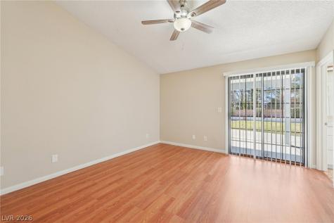 3305 Palmdesert Way Las Vegas NV 89120
