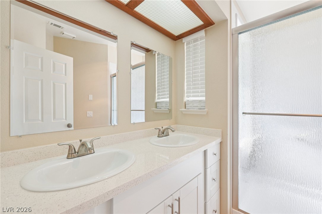 3305 Palmdesert Way Las Vegas NV 89120