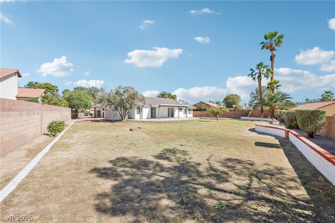 3305 Palmdesert Way Las Vegas NV 89120