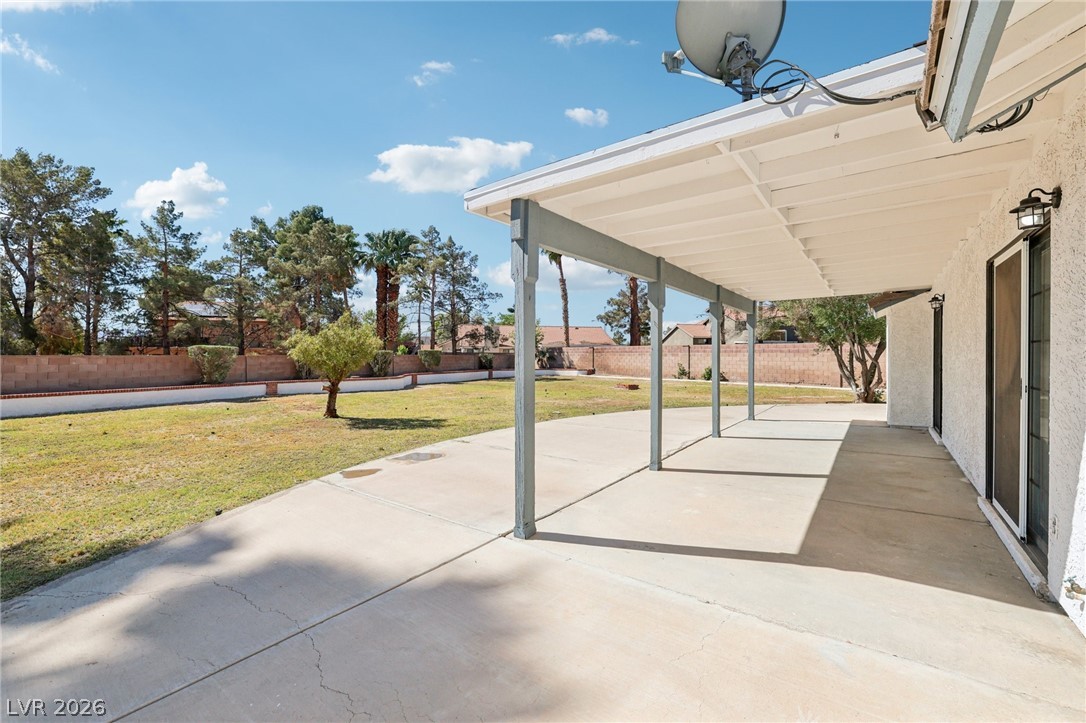 3305 Palmdesert Way Las Vegas NV 89120