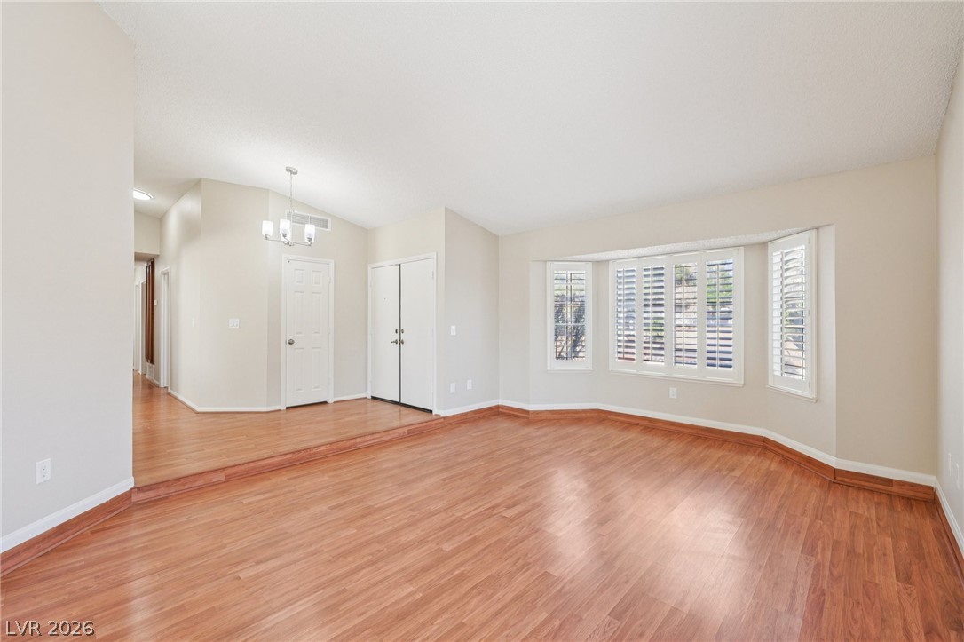 3305 Palmdesert Way Las Vegas NV 89120