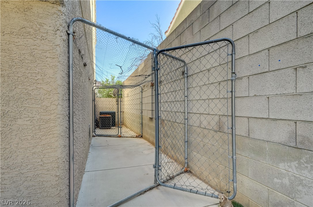 10012 Long Cattle Avenue Las Vegas NV 89117