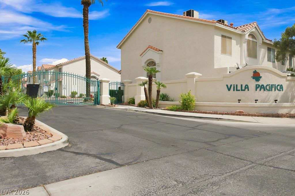 5248 Sunny Beach Lane Las Vegas NV 89118