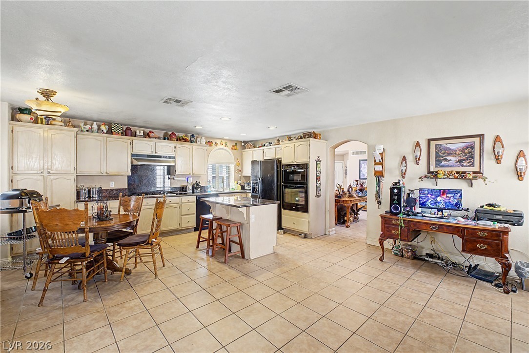 7821 Millhopper Avenue Las Vegas NV 89128
