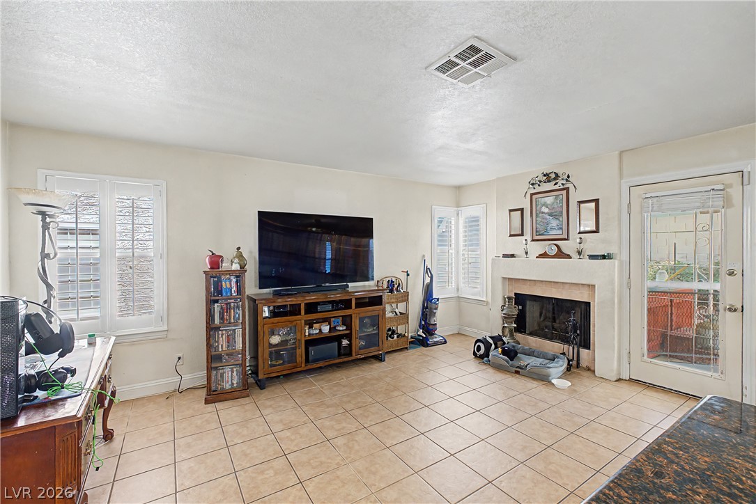 7821 Millhopper Avenue Las Vegas NV 89128