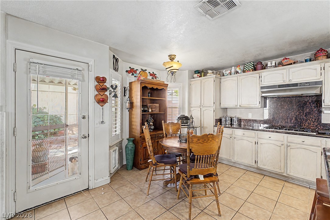 7821 Millhopper Avenue Las Vegas NV 89128