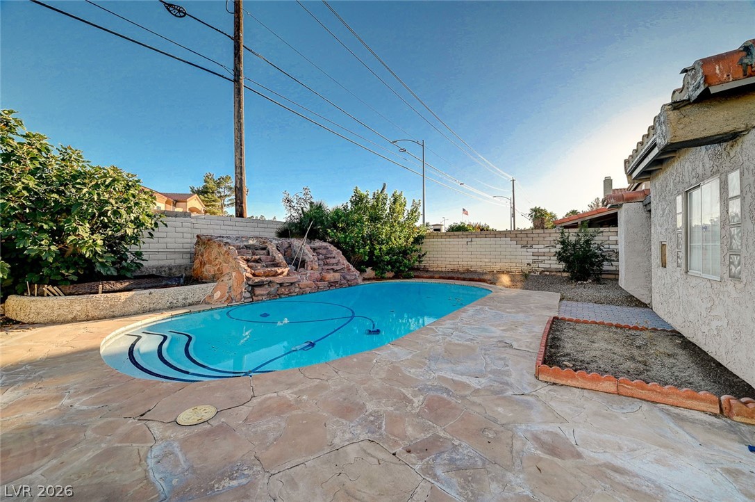 6771 Shelter Lane Las Vegas NV 89103