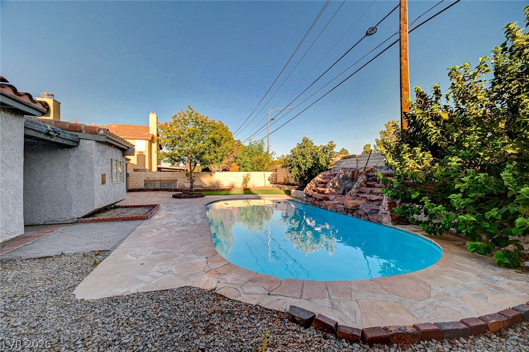 6771 Shelter Lane Las Vegas NV 89103