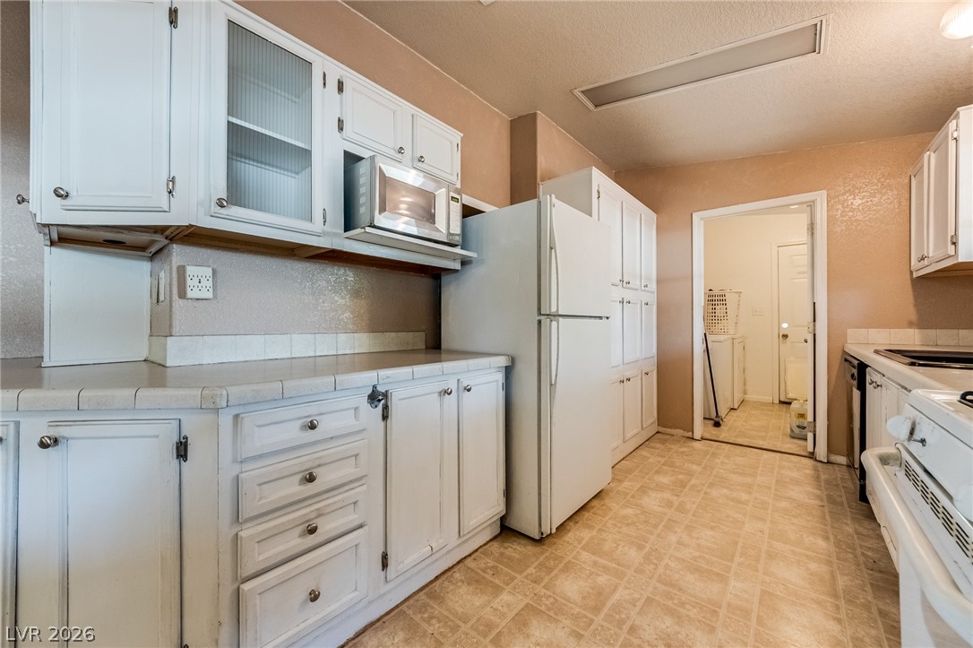 5423 North Sir Richard Drive Las Vegas NV 89110