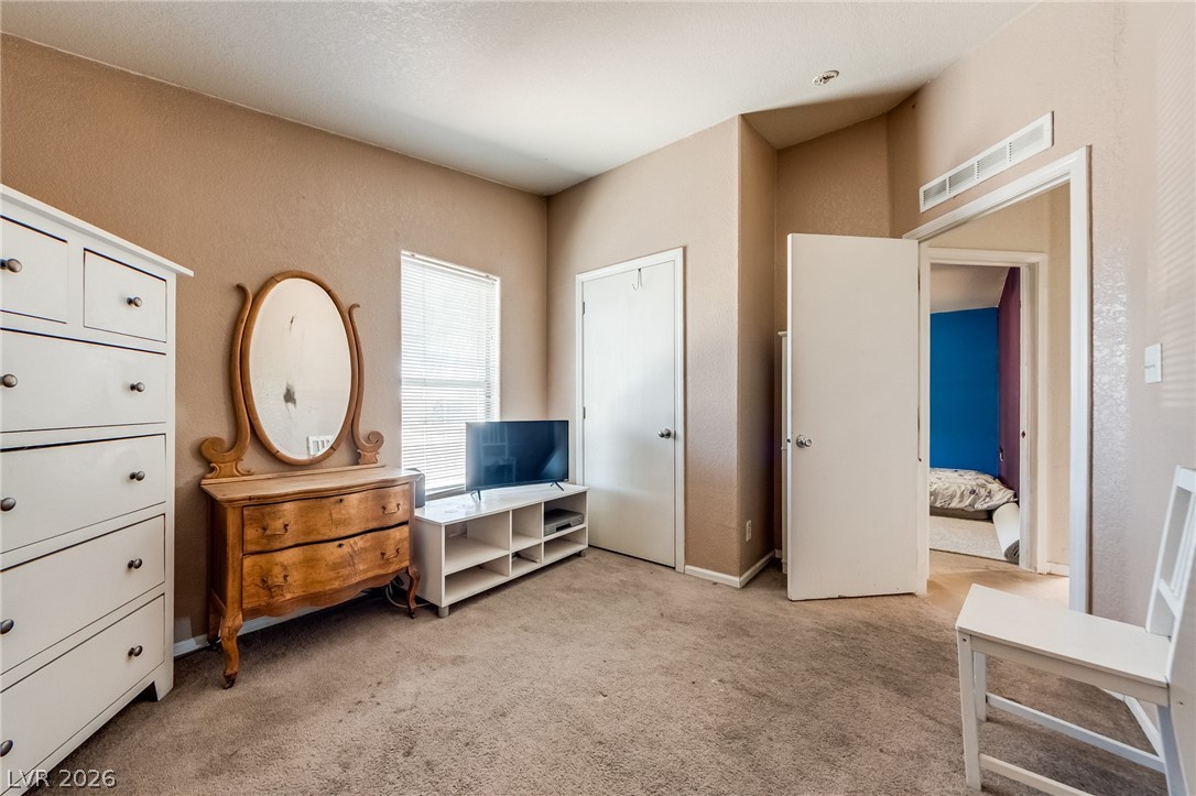 5423 North Sir Richard Drive Las Vegas NV 89110