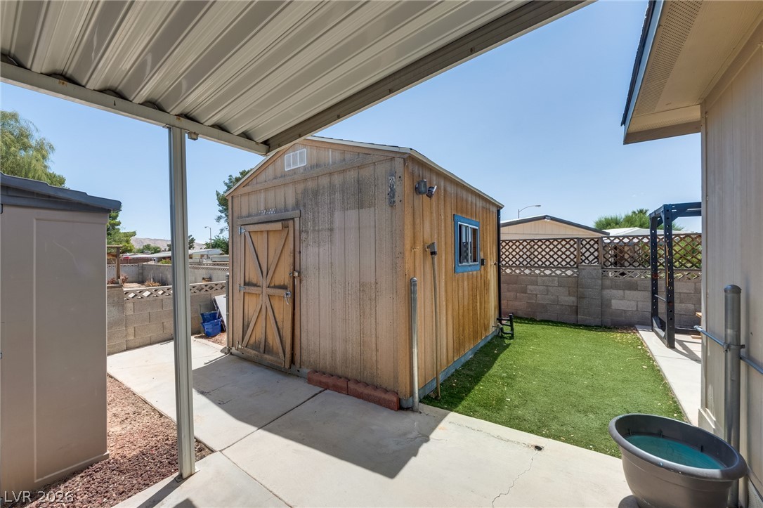 5423 North Sir Richard Drive Las Vegas NV 89110