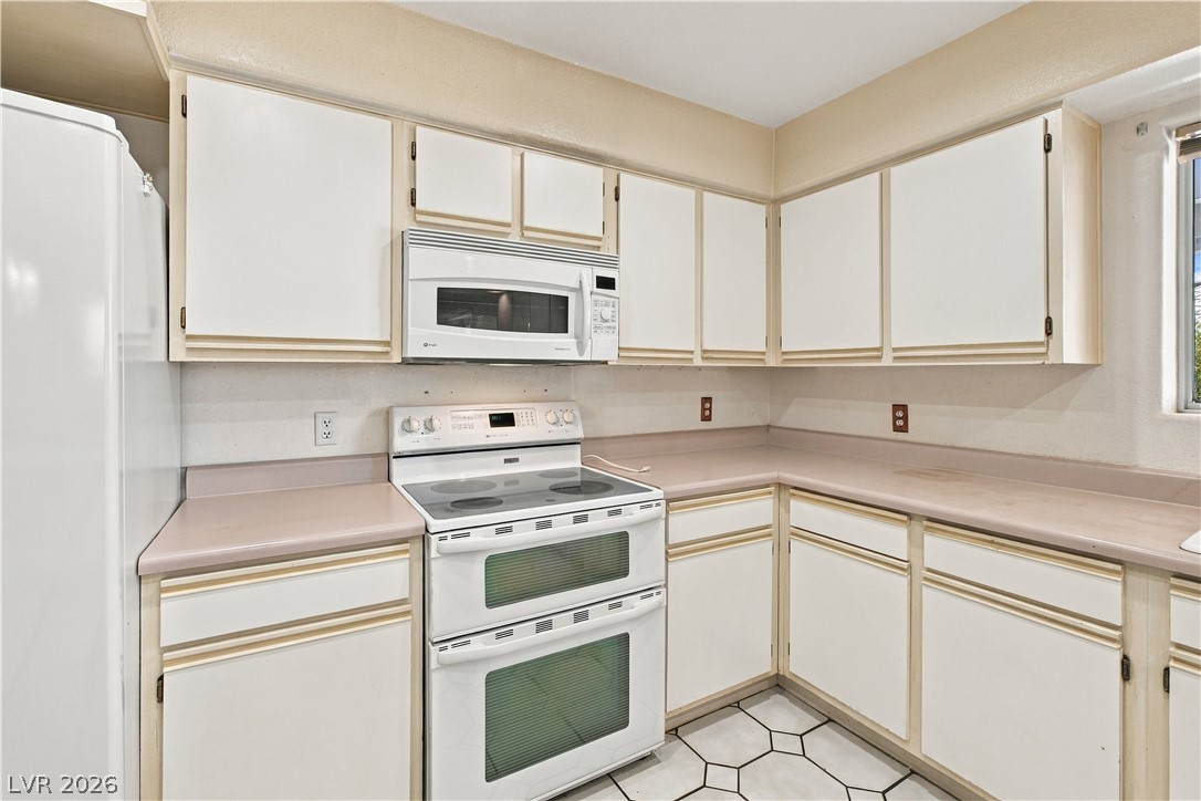 921 Primrose Lane Henderson NV 89011