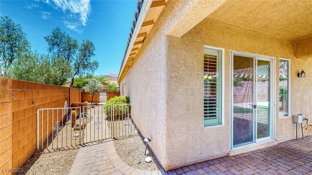 9052 Creed Mountain Place Las Vegas NV 89178