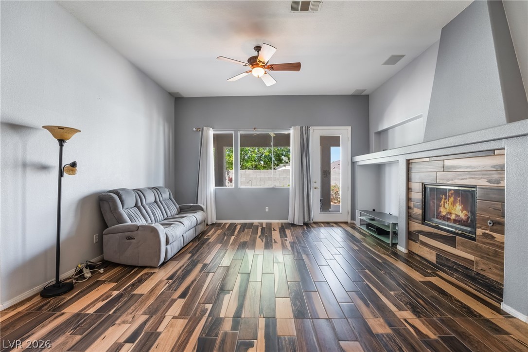 8528 Bandits Bluff Avenue Las Vegas NV 89143