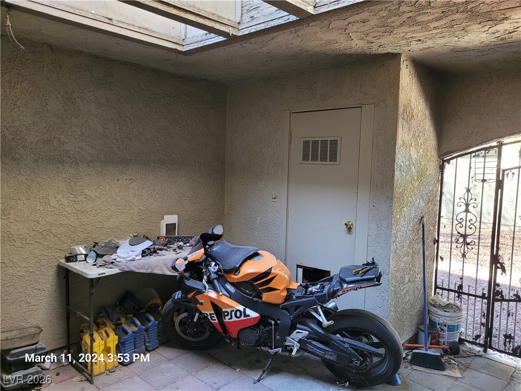 808 Hedge Way 4 Las Vegas NV 89110