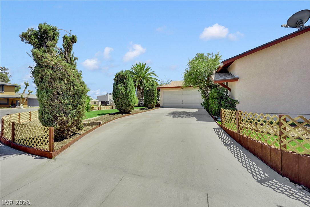 1825 Shadow Mountain Place Las Vegas NV 89108