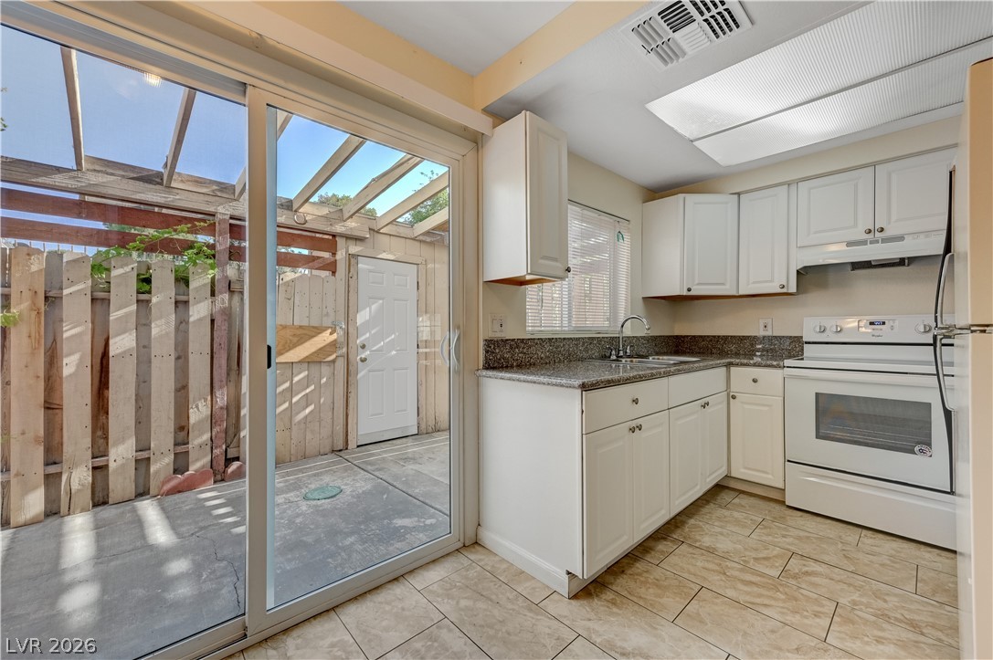 4770 Topaz Street 77 Las Vegas NV 89121