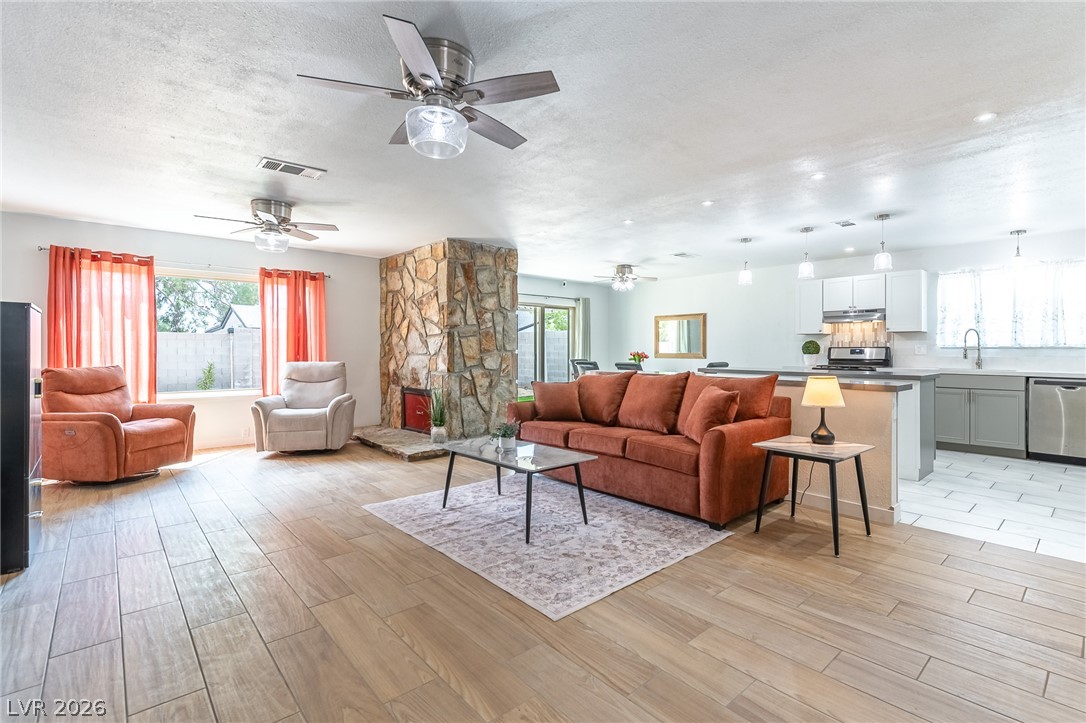 105 South Cimarron Road Las Vegas NV 89145
