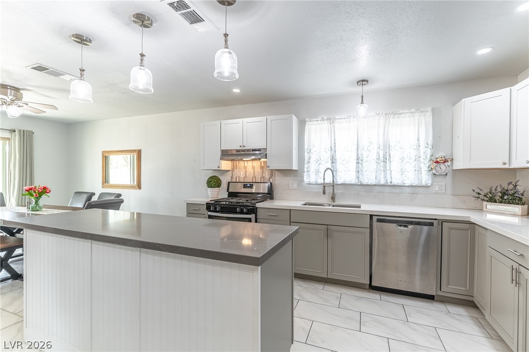 105 South Cimarron Road Las Vegas NV 89145