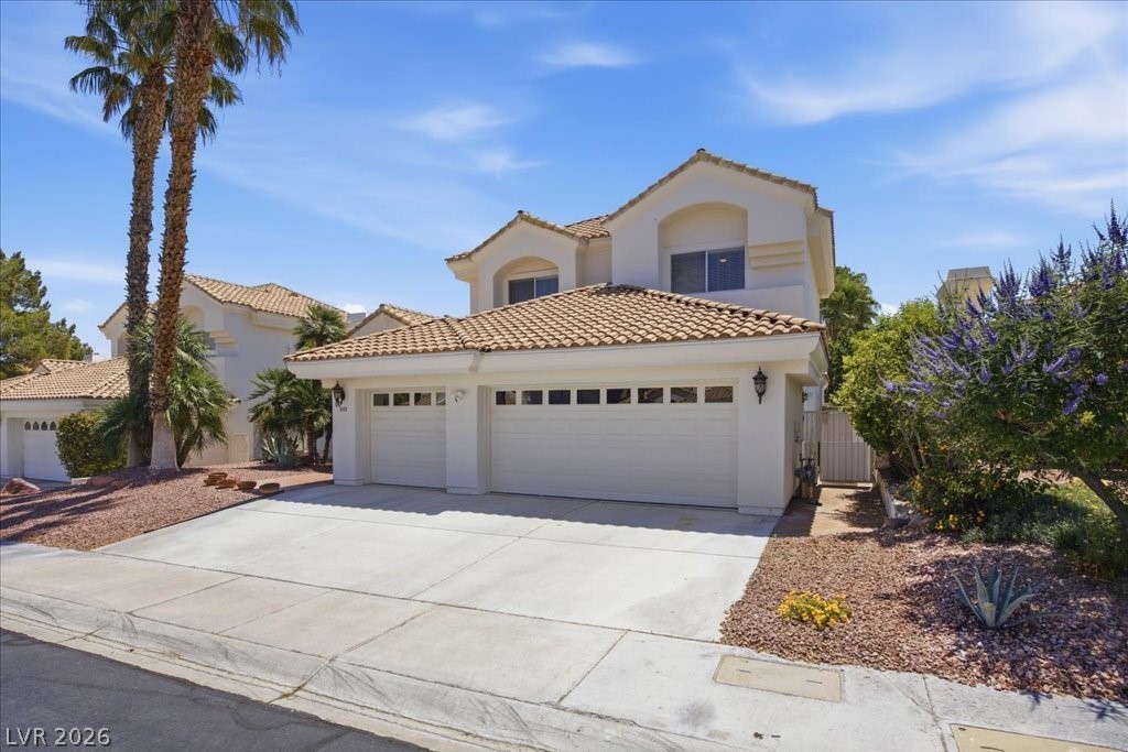 8105 Lake Hills Drive Las Vegas NV 89128