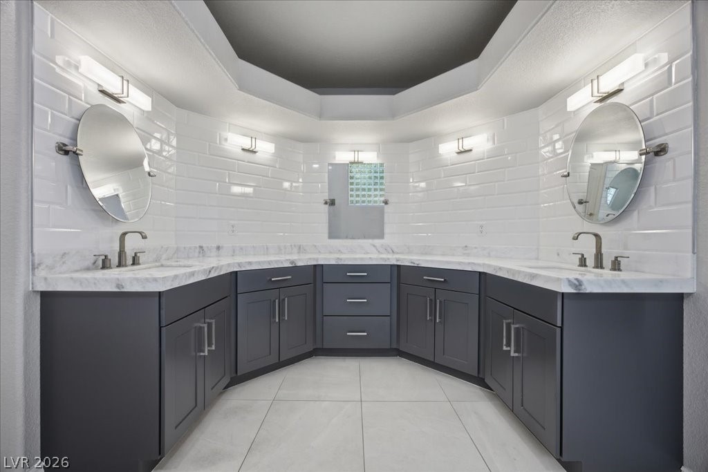 8105 Lake Hills Drive Las Vegas NV 89128